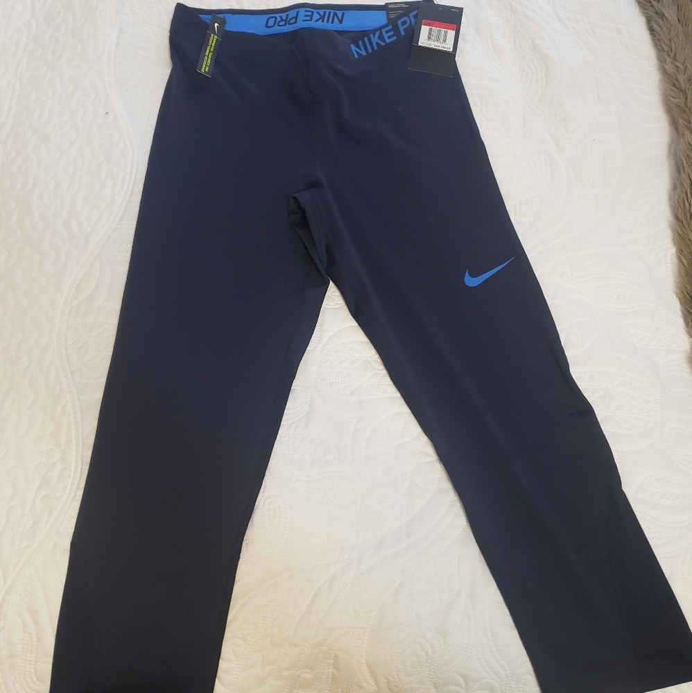 Nike Pro Dri fit cropped leggings BRAND NEW